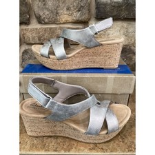Clarks Collection Rose Style Taupe Metallic Cork Platform Wedge Sandals Size 10M picture