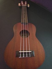 MAKALA MK-S Soprano Mahogany Ukelele 21