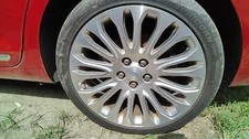 Used Wheel fits: 2014 Buick Lacrosse 20x8-1/2 Grade A picture