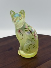 Fenton Lily Trail on Topaz Vaseline Opalescent Stylized Cat HP J. Cutshaw (Glows picture