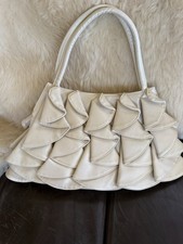 Vtg SONDRA ROBERTS Pearl White Ruffle Leather Small Evening Purse  Bag 9