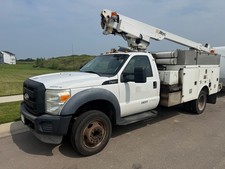 2012 Ford F450 Altec AT200A 35ft Bucket Truck 6.8L V10 Non-CDL Runs & Operates picture