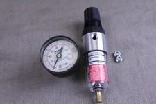 Parker-Watts B548-02AHC - M2 - 1/4 IN NPT Filter Regulator & Parker Gauge picture