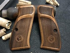 CZ 75, CZ 75 D Compact, CZ P-01 Walnut Wood Grips with Thumb Rest. Checkered. picture