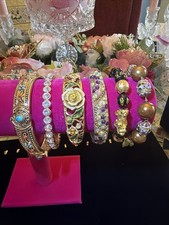 VINTAGE BRACELETS (6) Gorgeous picture