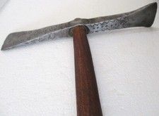 ANTIQUE BATTLE AXE INTRICATE DESIGN HAND CRAFTED . picture
