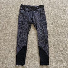 Lululemon Athletica Leggings Womens Size 6 Black White Geometric Body picture