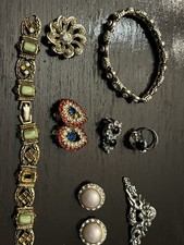Vintage Costume Jewelry Mixed Lot 10pc Bracelet Earrings Ring Brooch Gold/Silver picture