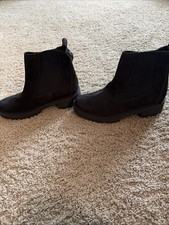 Timberland Women's Black Courmayer Valley Chelsea Boots Size 7 picture