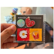 McDonald's x PEACEMINUSONE Pin Set 3pcs Korea G-Dragon New picture