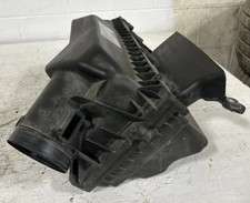 2018-2024 Chevy Express 2500 3500 Air Cleaner intake Box Assembly OEM Tested picture