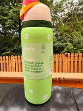 Owala FreeSip Water Bottle Special Edition / Color : Darling Daisy / 32 oz picture