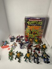 Lot Of 17  Vintage Playmates Teenage Mutant Ninja Turtles With Collectors Case. picture
