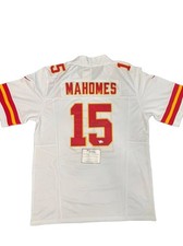 Patrick Mahomes Signed Kansas City Chiefs Jersey #15 Fanatics Authenticated picture