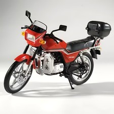 1:12 Suzuki GS125 King Alloy Diecast Motorcycle – Retro Bike Model w/ Light picture
