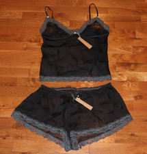 BNWT Skims Romance Lace Triangle Cami and Shorts SET Size Medium MSRP $88 picture