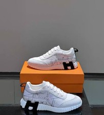Hermes Bouncing Contrast H‑Logo Sole Premium Map‑Pattern Casual picture
