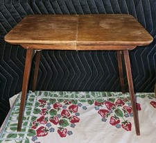 Vintage HOWE Salesman Sample or Child's TABLE 