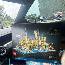 LEGO Harry Potter Hogwarts Castle and Grounds 76419 2660 pcs 18+ Box picture