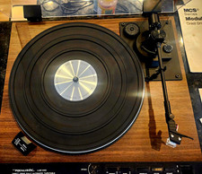 Realistic LAB-440 Direct Drive Fully Automatic Turntable w/ Pitch, 33/45, RCA picture