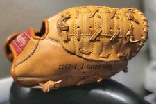 RARE Vintage Tom Seaver Rawlings OR12 Baseball Glove RHT Near Mint Condition picture