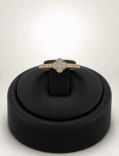 10k Solid Yellow Gold Clover Ring Size 7 picture