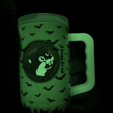 2026 NEW Buc-ee’s Halloween Glow N Dark The Tumbler 40oz Limited Edition picture
