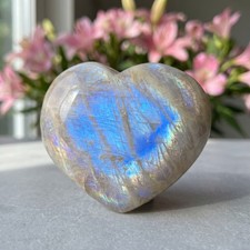 Natural Blue Flash Moonstone Heart Carved Palm Stone Healing Crystal 5-8cm picture