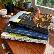 Lot 0f 3 Holistic Pet Care Book Dr Pitcarin, DMV Pasternak, Baïracli Levy picture