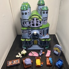 Casper the Ghost Whipstaff Manor Playset by Trendmaster 1997 Vintage picture