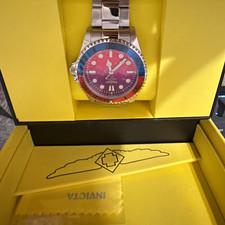Invicta Pro Diver Men’s Quartz 200m Red/Blue Dial Date, Box & Manual picture