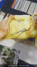 Sabrina Carpenter Short n Sweet Signed Vinyl LP SIGNEG2U picture