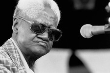 blues and jazz musician Blind John Davis performs August 10 1989 Old Photo picture