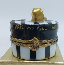 PEINT MAIN PORCELAIN LIMOGES HAT BOX HAND PAINTED STAMP GR FRANCE-OLD STOCK picture