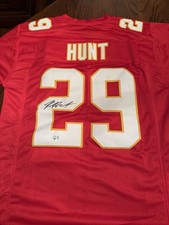 Autographed/Signed KAREEM HUNT Kansas City Red Football Jersey METABILIA XL picture