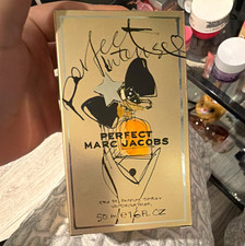 Marc Jacobs Perfect Eau de Parfum Spray, 1.6 fl oz Regular Size picture