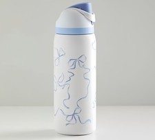 New 32 oz Owala Urban Outfitters Exclusive Tied and Ture FreeSip Blue Bow Bottle picture