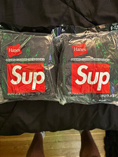 Hanes Men’s Cushioned Crew Socks Black Cotton Logo Pattern 4 Pairs picture