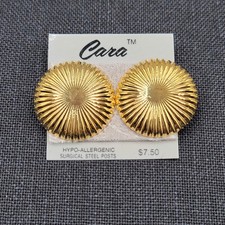 Vintage Round Cara Pierced Earrings Embossed Gold tone NOS 1.25
