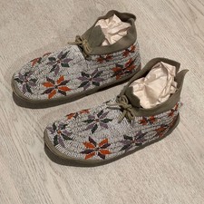 Antique Lakota Sioux Beaded Moccasins c.1890 | White Star Buckskin Plains Indian picture