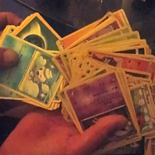 Pokémon TCG Mixed Card Lot - Assorted Multiple Trading Cards picture