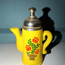 Avon Koffee Klatch Lilac Foaming Bath Oil 5 fl oz Yellow Teapot Bottle Vintage picture