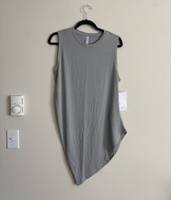 NWT Athleta Cloudlight Restore Asymmetrical Top Medium Green Stretch Workout picture