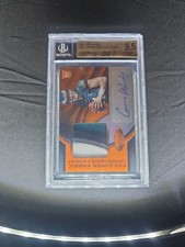 2016 Panini Certified - Freshman Fabrics Signatures Carson Wentz  /99 (AU, RC) picture