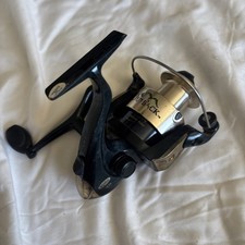 Mitchell Outback 20 Fishing Spinning Reel Green 4.0 Ratio  10 LB Capacity picture