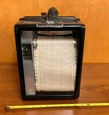 VINTAGE ESTERLINE ANGUS CO GRAPHIC INSTRUMENT WATT ELECTRIC METER CHART IN CASE picture