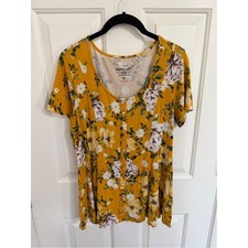 Torrid 00 M L Mustard Floral Super Soft Babydoll Faux Button Front Top picture