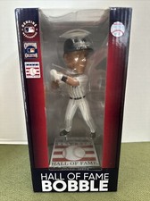 Derek Jeter Hall of Fame Bobblehead 2020 NY Yankees Baseball MLB HOF Limited NIB picture