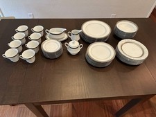 Noritake Majestic Platinum 4291 52 Piece Set (Serve 8) Wedding Gift Condition picture