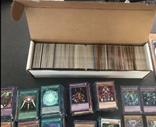1000 YUGIOH CARDS INSTANT COLLECTION HUGE LOT W/ 100 HOLO FOILS & RARES picture